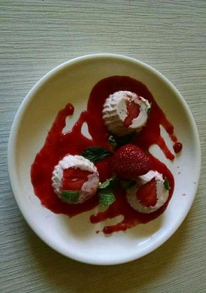 A picture of Panna cota.