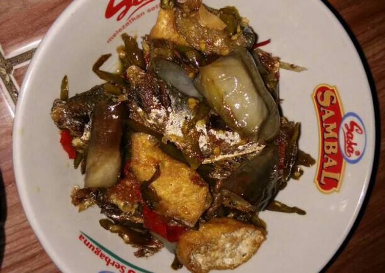 How to Make Yummy Tongterhu lado mudo (tongkol,terong, tahu)