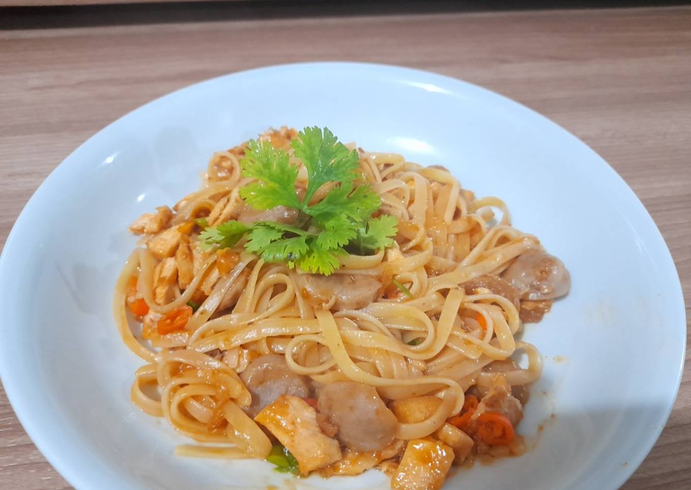 Spaghetti bolognese ayam bakso extra pedas