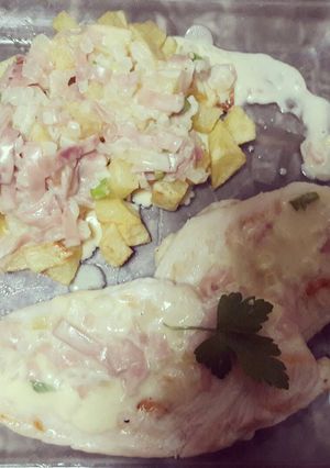 Una foto de Pollo al verdeo con papas