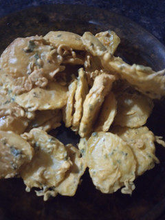 A picture of Potato Bhajiya (Maru) #endofyearchallenge#.