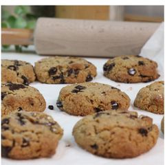 A picture of Peanut butter chocolate chip cookies.