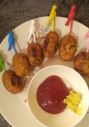 વેજીટેબલ લોલીપોપ (Vegetable Lolipop Recipe In Gujarati) રેસીપી મુખ્ય ફોટો