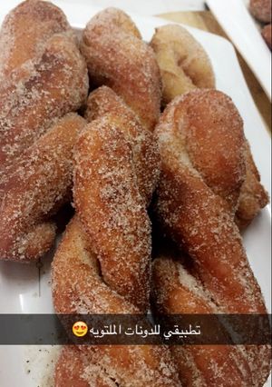 صورة لوصفة الدونات 🍩الكوريه الملتويه