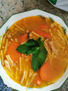 Una foto de Sopa de pollo