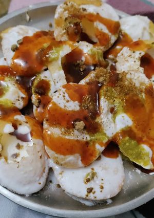 दही गोलगप्पा (dahi golgappa recipe in Hindi) रेसिपी मुख्य फोटो