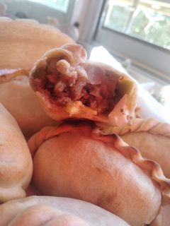 Una foto de Empanadas de carne dulce..🥟