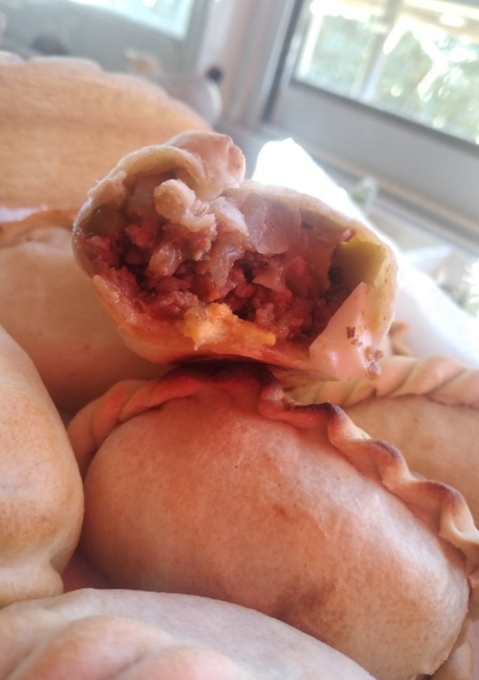 Una foto de Empanadas de carne dulce..🥟