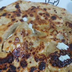 A picture of Busri (gurr wali roti).