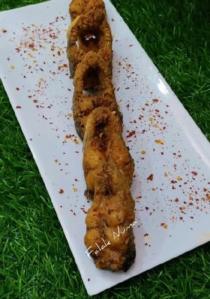 सुरमई क्रिस्पी फिश फ्राई (Surmai crispy fish fry recipe in Hindi) रेसिपी मुख्य फोटो