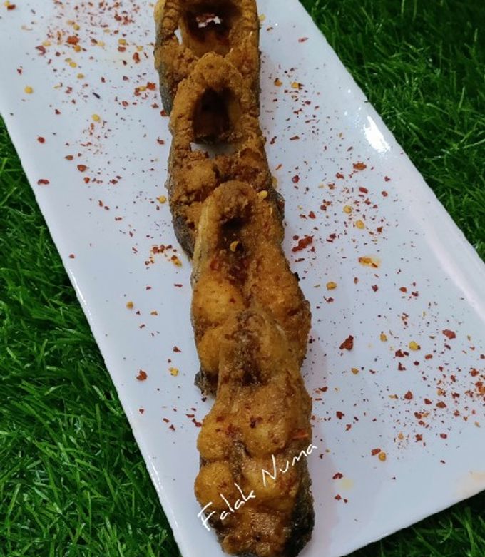 सुरमई क्रिस्पी फिश फ्राई (Surmai crispy fish fry recipe in Hindi) रेसिपी मुख्य फोटो