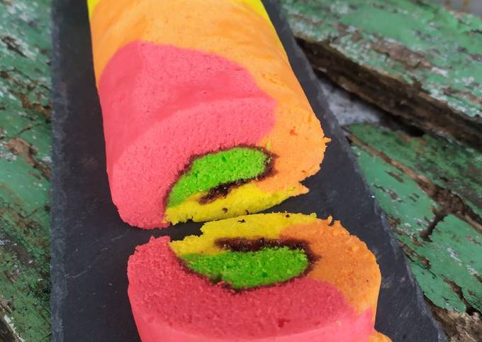 Rainbow steam roll cake
