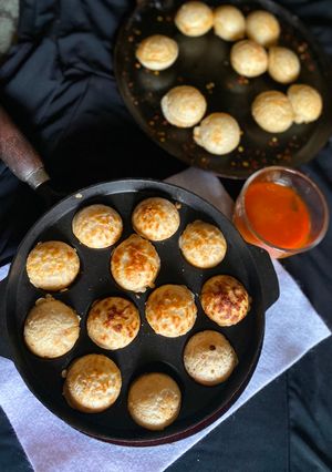 A picture of Cheese filled Poha Appe.