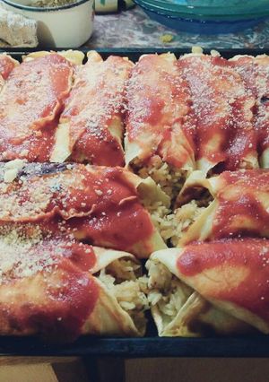 Una foto de Canelones de arroz,verduras y pollo