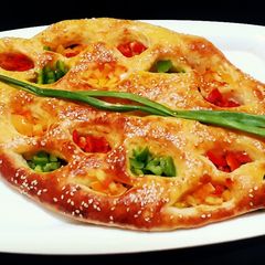 A picture of Three coloured capsicum bread.