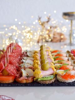 Una foto de 6 Canapés para Navidad 2023 | Variados y Originales | DarixLAB