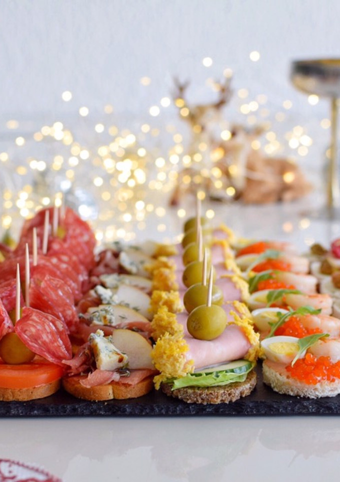 Una foto de 6 Canapés para Navidad 2023 | Variados y Originales | DarixLAB