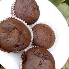 A picture of Moist chocolate cup cake.