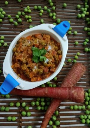 गाजर मटर (Gajar matar recipe in hindi) रेसिपी मुख्य फोटो