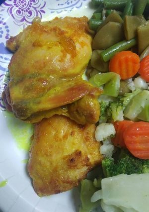 A picture of Roasted Chicken with Sauce.