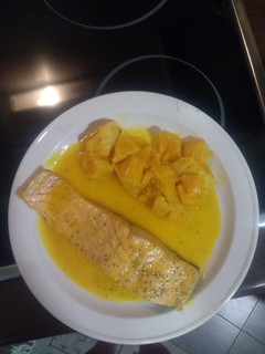 Una foto de Salmón a la naranja