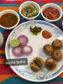 लिट्टी चोखा (बैंगन चोखा और टमाटर चोखा) रेसिपी मुख्य फोटो