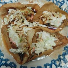 A picture of Wonton tacos.