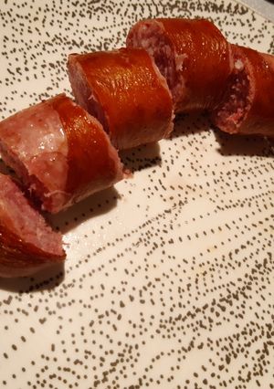 Une photo de Saucisse de Morteau cuite au four