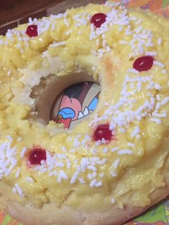 Una foto de 👩🏼🍳Rosca de Pascua súper casera🤤🥧