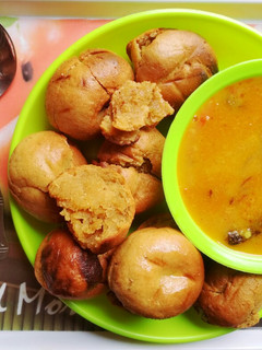 दाल बाटी (Dal bati recipe in Hindi) रेसिपी मुख्य फोटो