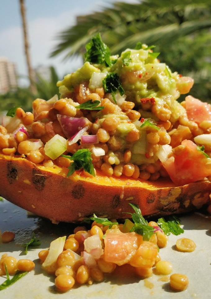 Una foto de Vegan Boniato Boat
