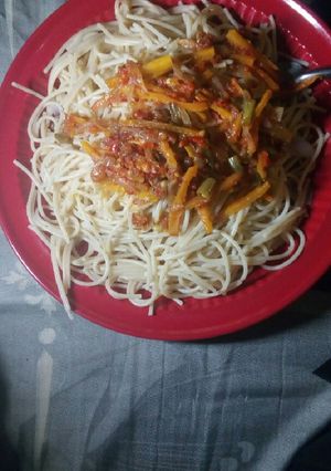 A picture of Veggies spaghetti.