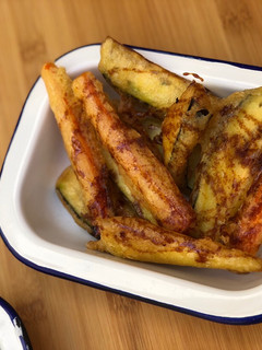 Una foto de Tempura de verduras con miel de caña!