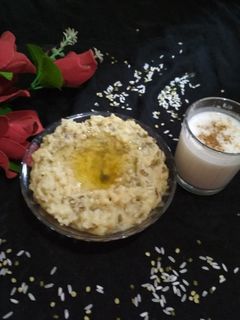 મગ ની ખીચડી (mag ni khichdi recipe in gujarati) રેસીપી મુખ્ય ફોટો