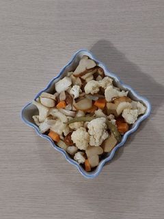 عکسی از دستور ترشی گل کلم