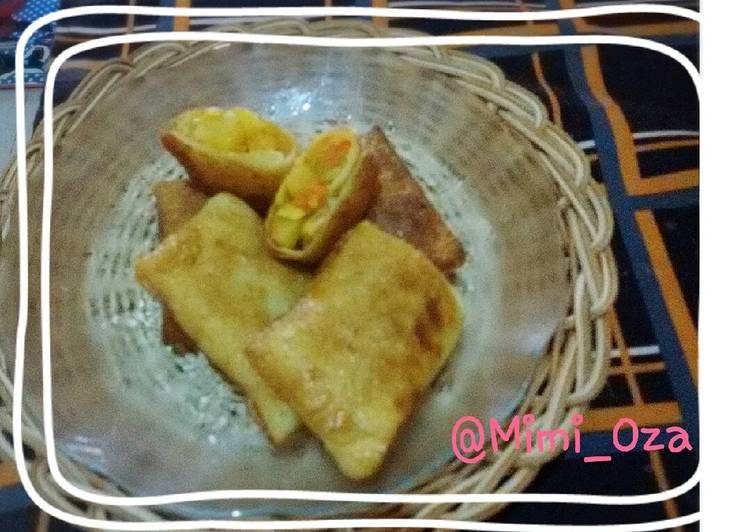 Martabak telur mini isi kari kentang