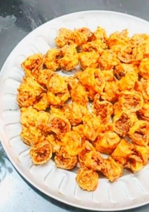 अलसी और आलू की तीसीओरि (aalu or alsi ki kachri) रेसिपी मुख्य फोटो