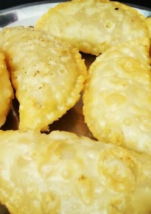 A picture of Mava gujiya.
