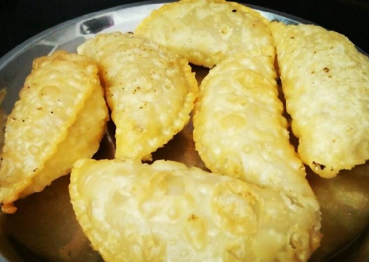 Mava gujiya