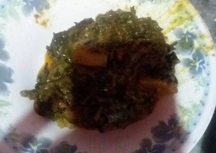 Step-by-Step Guide to Cook Favorite Aluu palak