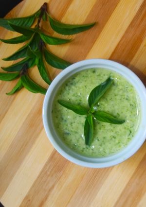 A picture of Mint raita.