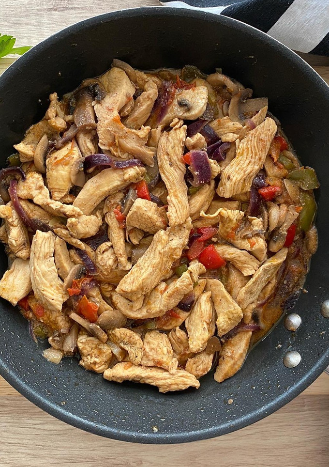 Una foto de Tiras de pollo especiadas