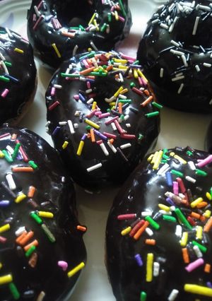A picture of Chocolate Donuts.