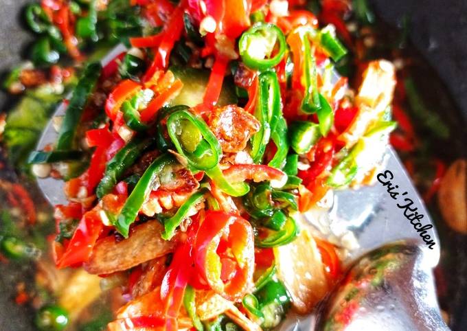 Wajib coba! Bagaimana cara memasak Sambal Iris Cabe Hijau dan Merah (simpel) dijamin enak