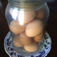 A picture of California Farm No Peel Pickled Eggs.