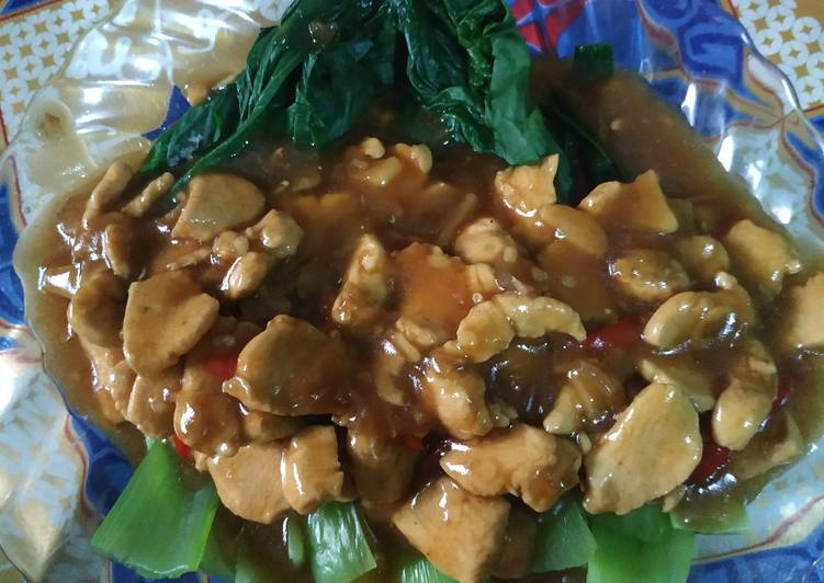 Resep Pakcoy Siram Ayam, Bikin Ngiler