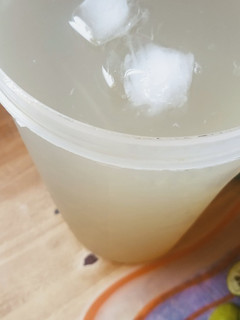 Una foto de Agua de limón