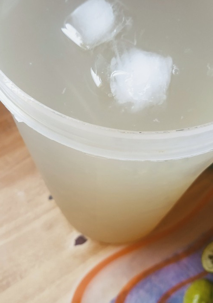 Una foto de Agua de limón