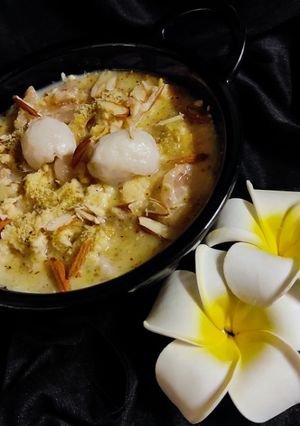লিচুর ক্ষীর বা লিচুর পায়েস (Lichi Khir/Payes) রেসিপির প্রধান ছবি