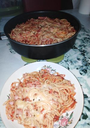 O poză a rețetei Spaghete cu șuncă presată și cașcaval.